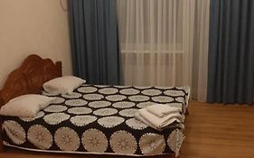 Lux Apartment Вокзал. Надежды Алексеенко 30